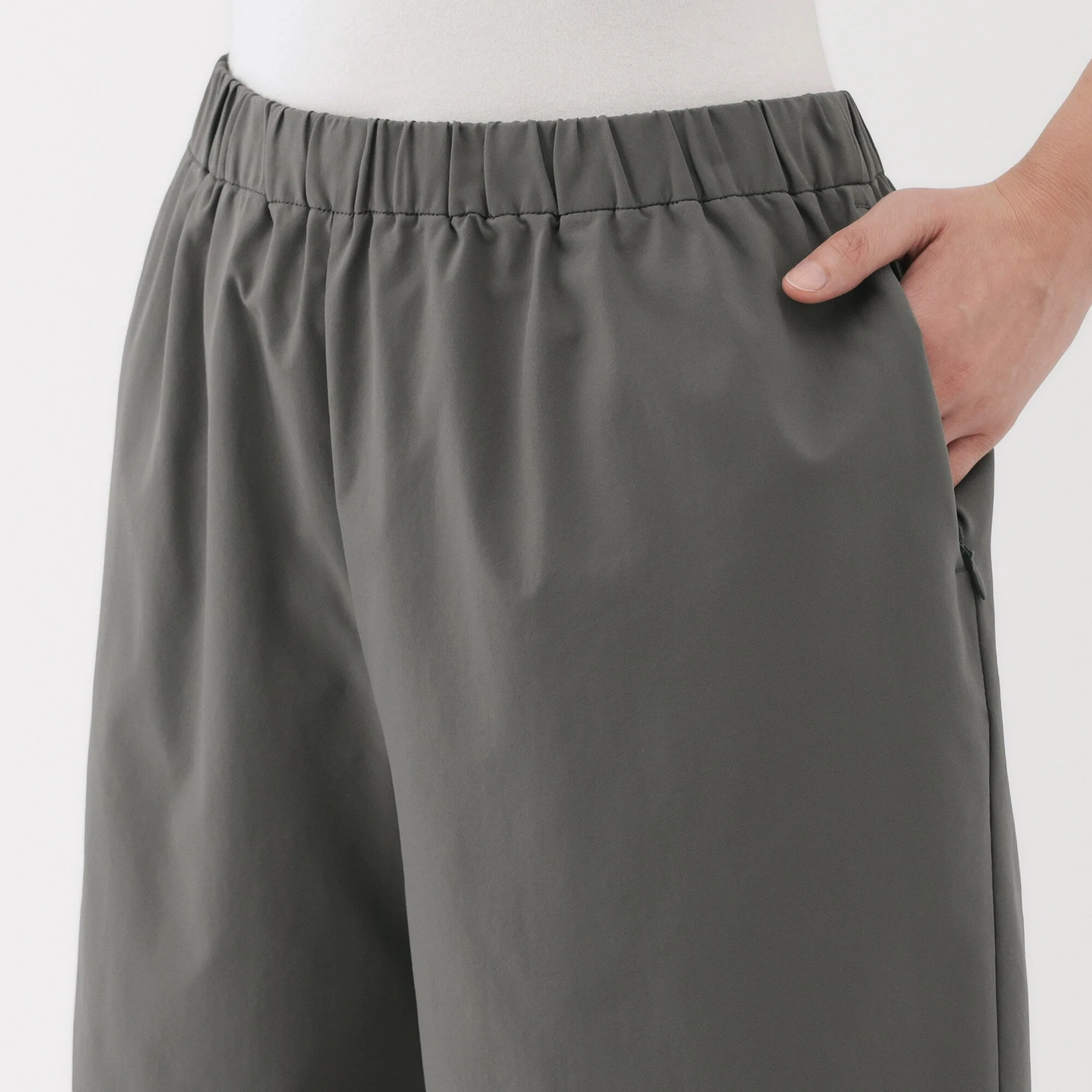 Women's Water Repellent Stretch Shorts - Image 7