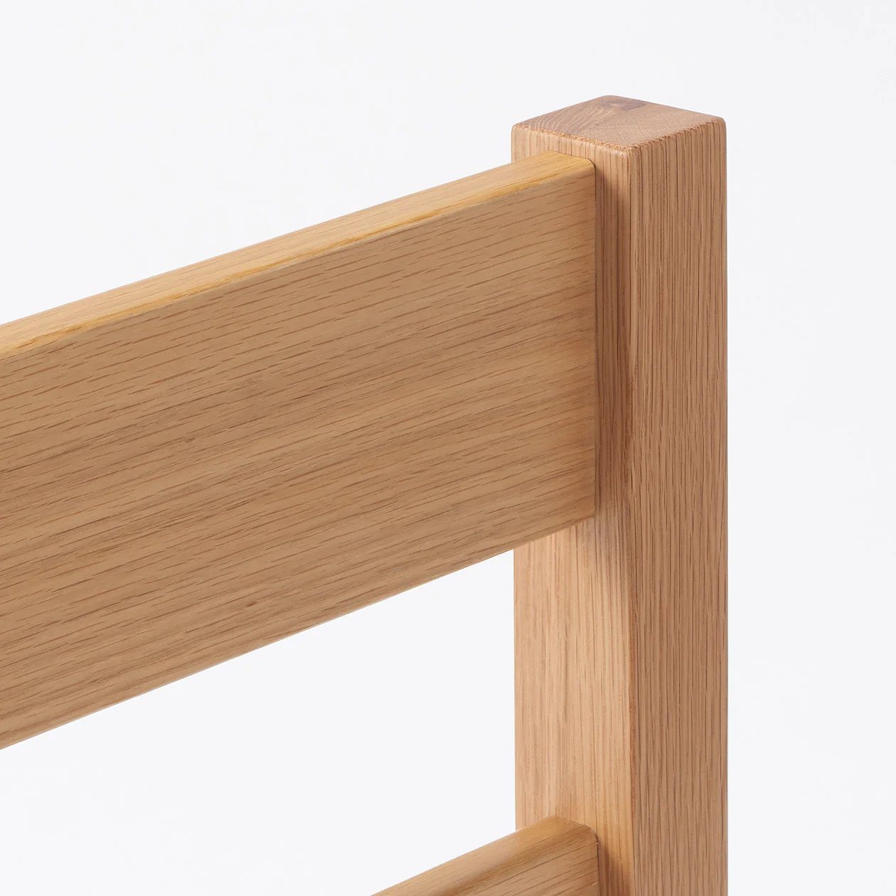 [HD] Wooden Bed - Image 7