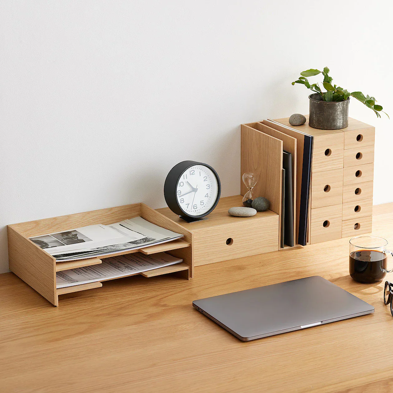 Wooden File Stand - Image 5