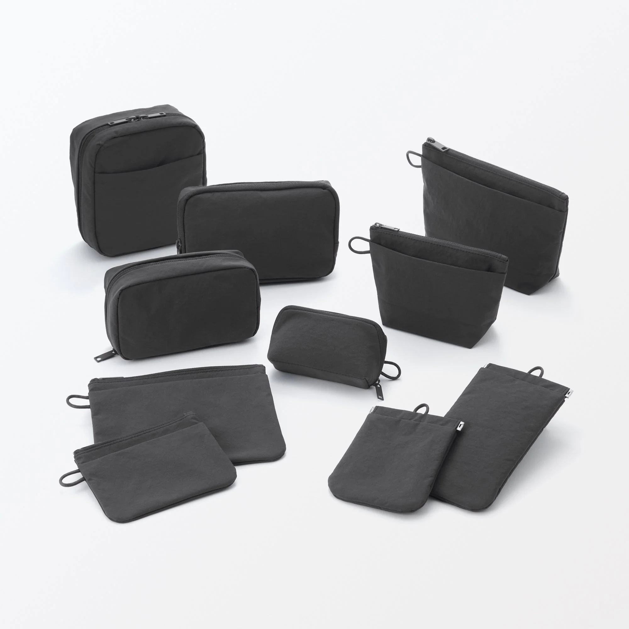Wrinkled Nylon Self-Closing Flat Pouch - Medium - Image 18